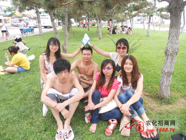 這姿勢擺的有創(chuàng)意