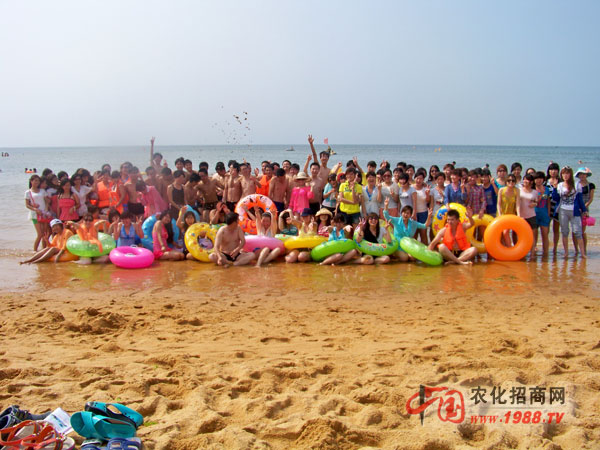 齊聚威海國際海濱浴場