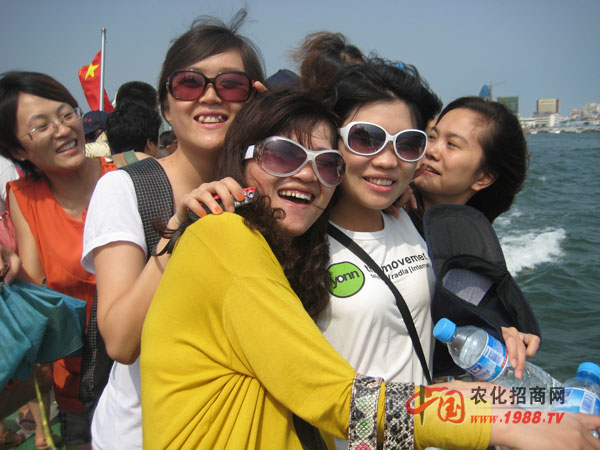 乘船前往劉公島