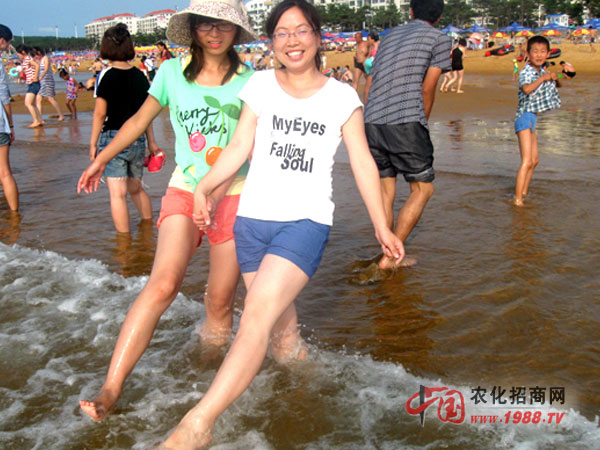 在海邊很開(kāi)心哦