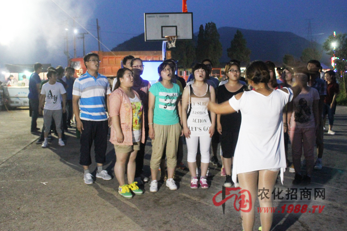 ����ɽˮ���B���H����Ȼ�ѱ�