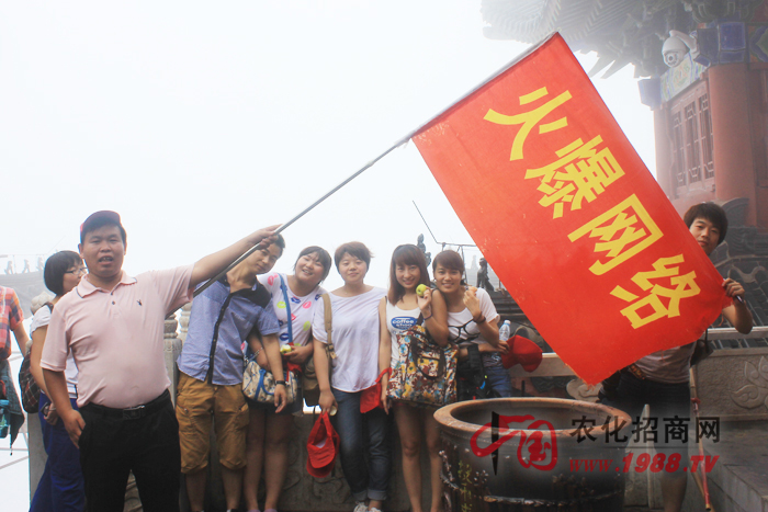 火爆網(wǎng)絡(luò)壯漢