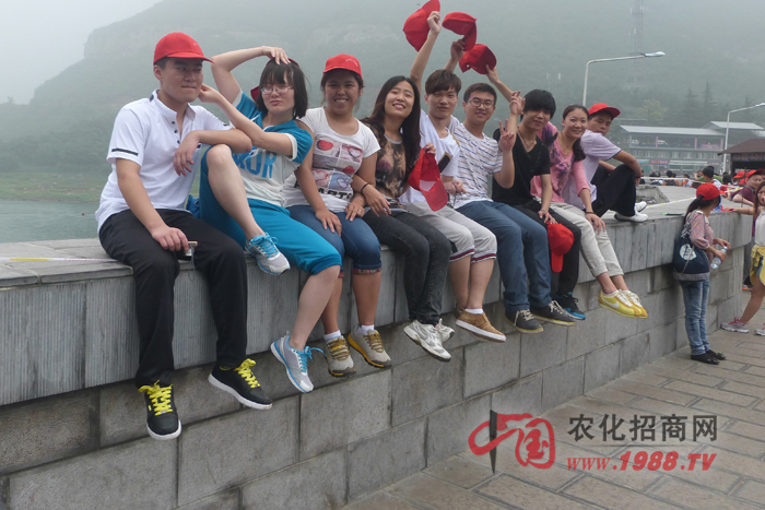 紅石峽攀爬成功