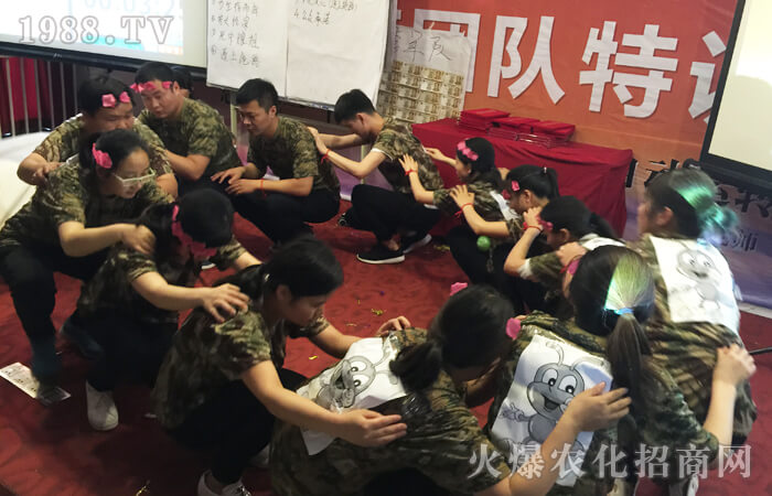 �]�������Ă��ˣ�ֻ�������ĈF(tu��n)�