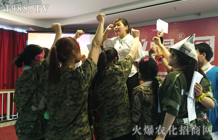 ͻ������ �ɾ�δ��