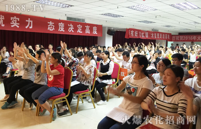 �L����������Ѩ����