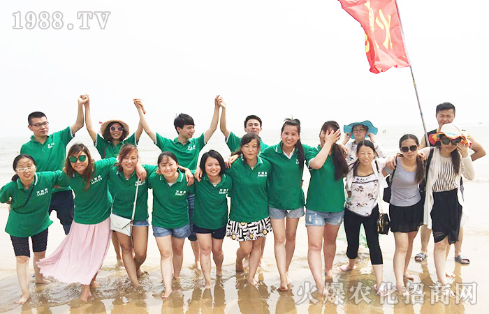 走,我們出發(fā)去看海啦!