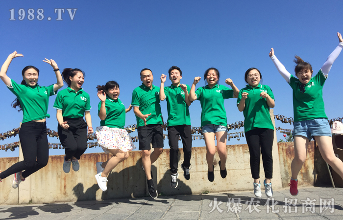 青春無畏 勇攀高峰