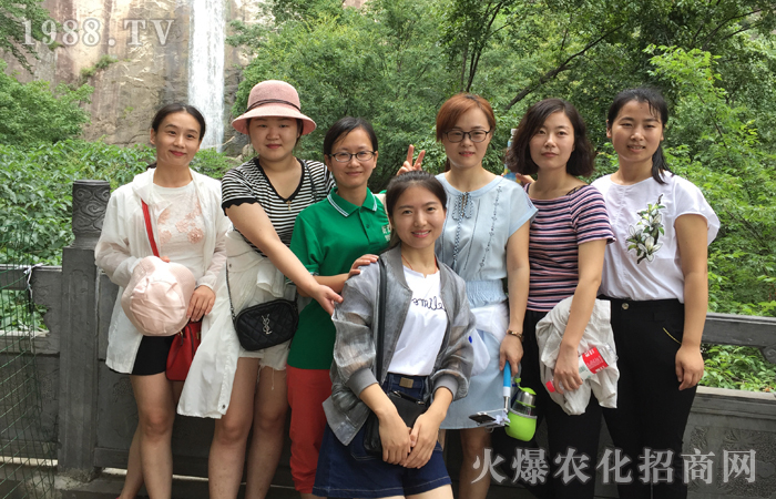 云在山中飄,人在畫(huà)中游之洛陽(yáng)白云山