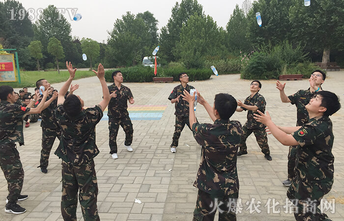 ���Ĳ������^��ǰ��