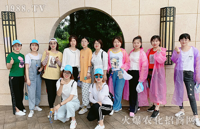 火爆網(wǎng)信陽(yáng)之旅——重溫歷史 傳承紅色基因