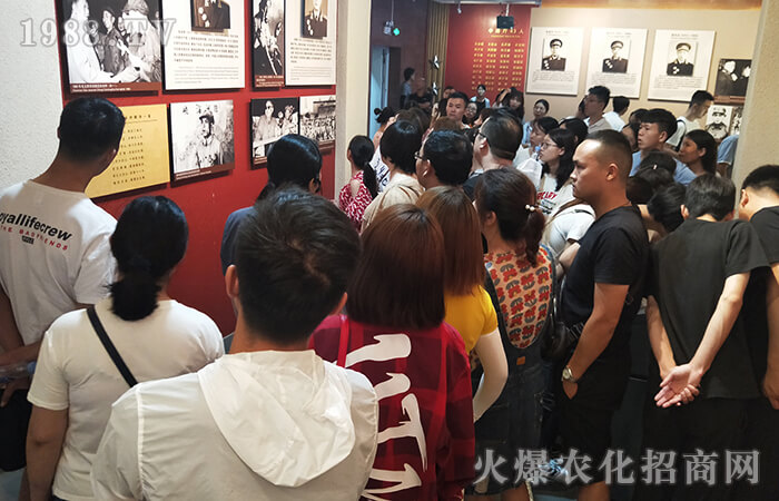 信陽雞公山紅色之旅:緬懷先烈,勇敢前行!