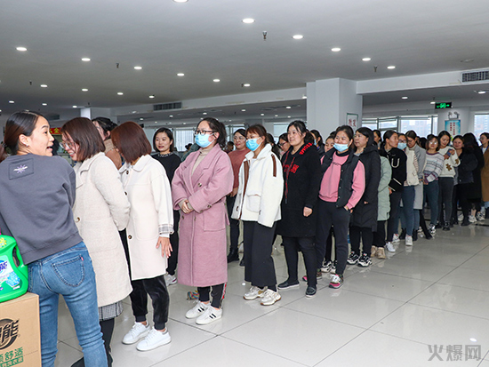 ���L(f��ng)���㣬���ڷ��A��������Ů��(ji��)���𱬾W(w��ng)�ɰl(f��)Ů�񌣌ٶY����