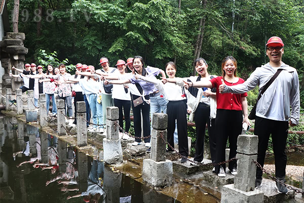 ���Լ���������ˮ�����������