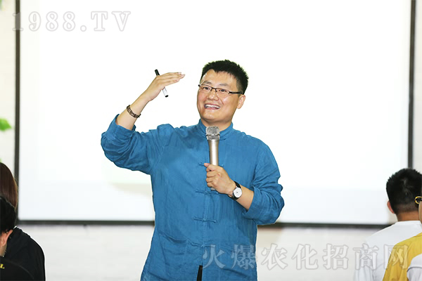 ɽˮ�c�Ļ��Y�ϡ������Ͼ�ɽ