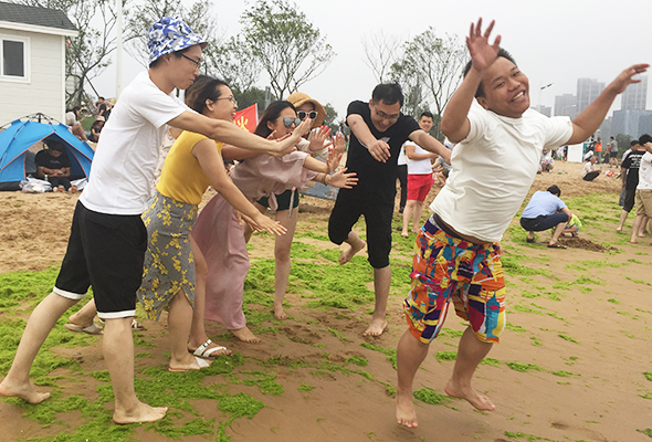 �t�߾G��(sh��)���̺��{(l��n)�����𱬾W(w��ng)ȫ�w�T���ഺ�w�P(y��ng)������(m��ng)���u��