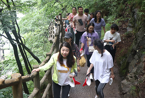 ���[��ɽ��ˮ��չ�����L(f��ng)�ɣ�