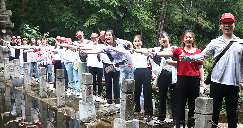 �𱬾W(w��ng)С��鴩Խ��·�����ƾ��Q���^�p�k��������@����(hu��)����