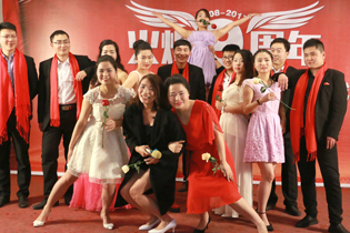 �r���I(y��)����Ů�����R�n�����r�������˷�ȫ����