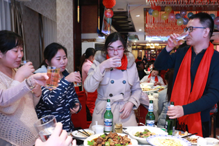 �𱬾W(w��ng)�����c�k������Ů���Ԓδ����