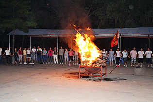 �������ף���𱬵������������